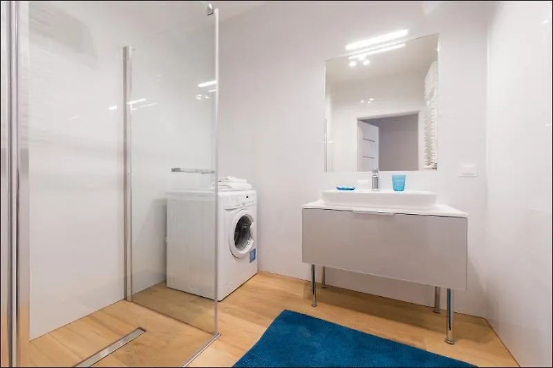 P&O Serviced Apartments Solec Warsaw Poland